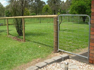 Rural Fencing Acreage Fencing, Rural Backyard, Dog Yard Fence, Rural Fencing, Driveway Gate Diy, Stock Fencing, Backyard Fencing, Country Fences, Farm Plans