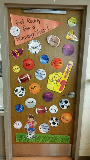 Sport Theme Door Decoration, Basketball Classroom, Meeting Themes, Sports Bulletin Boards, School Sports Theme, Ra Board Ideas, Room Mom Ideas, Sports Theme Classroom, Middle School Ideas