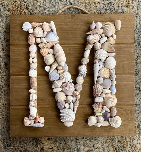 Seashell Letter, Seashell Art Diy, Beach Crafts Diy, Sea Shells Diy, Seashell Projects, Art Coquillage, The Letter M, Shells Diy, Shell Crafts Diy