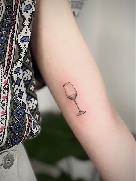 vine glass, tattoo, minimal, small Vine Glass Tattoo, Wine Bottle And Glass Tattoo, Glass Tattoo Ideas, Wine Glass Tattoo, Vine Bottle, Wine Tattoo, Micro Realism, Glass Tattoo, Bookish Tattoos