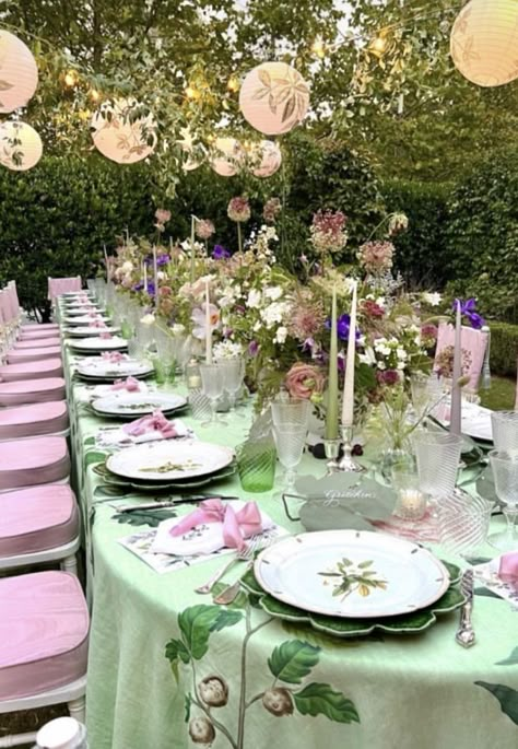 Caroline Gidiere, Leaf Place Cards, Mountain Brook Alabama, Tree Peonies, Orchid Tree, Tea Party Table, Dinner Party Summer, English Ivy, Prom Theme