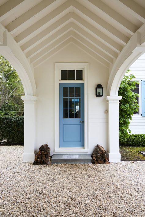 East Hampton Colonial — Bories & Shearron Architecture DPC Hamptons Architecture, East Hampton Houses, Arts And Crafts House, Hamptons House, East Hampton, Residential Architecture, The Hamptons, New England, House Ideas