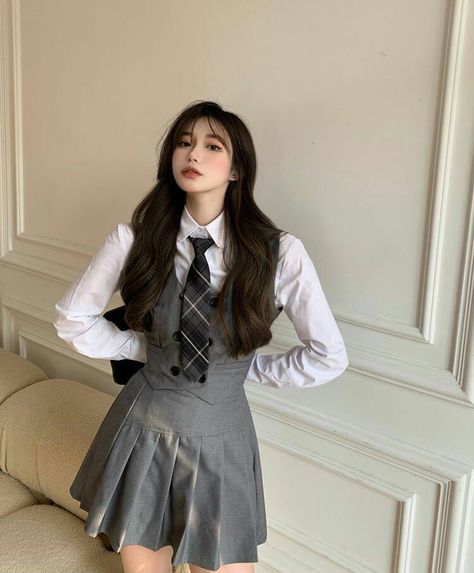 Schoolcore Outfit, Fancy School Uniform, Fran Fine, School Uniform Outfits, School Uniform Fashion, Trendy Fashion Tops, School Dresses, Uniform Fashion, Uzzlang Girl