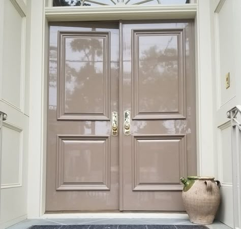 High Gloss Doors Interior, High Gloss Front Door Paint, High Gloss Door, Lacquered Front Door, High Gloss Front Door, Gloss Front Door, Fine Paints Of Europe, High Gloss Furniture, High Gloss Paint