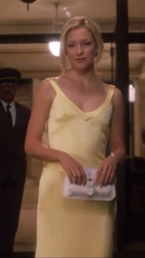 How Lose A Guy In 10 Days Yellow Dress Prom, Andy Anderson Yellow Dress, Andi Anderson Yellow Dress, How Lose A Guy In 10 Days Yellow Dress, Y2k Movies, Yellow Characters, Silk Yellow Dress, Dream Prom Dress, Dream Prom