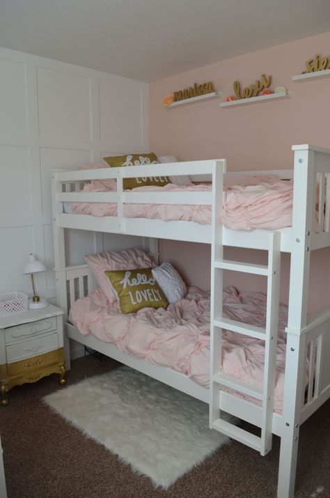 Gold Vintage Bedroom, Nursery Remodel, Deck Bedroom, Modern Girls Rooms, Modern Bunk, Bunk Bed Room, Bed For Girls Room, Bunk Bed Rooms, Kid Bedrooms