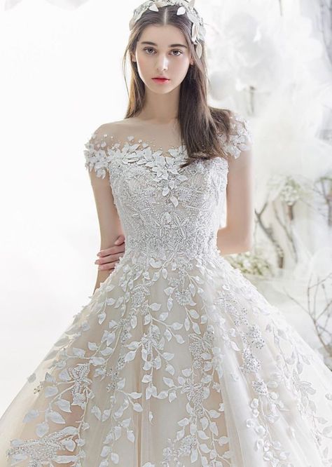 Katya Chertykova, Kasut Pengantin, Korean Wedding Dress, Gaun Dress, Baju Kahwin, White Bridal Dresses, Korean Wedding, Fancy Wedding Dresses, Fancy Wedding