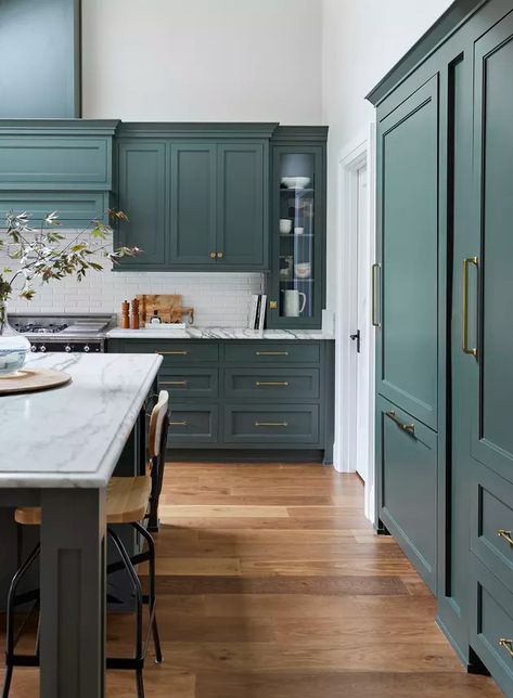 Teal Kitchens: Ideas and Inspiration | Hunker Sofas Design, Teal Kitchen, Painted Kitchen Cabinets Colors, Rustic Kitchen Cabinets, Neoclassical Interior, Green Kitchen Cabinets, Beautiful Kitchen Designs, Indian Home Design, Kitchen Paint Colors