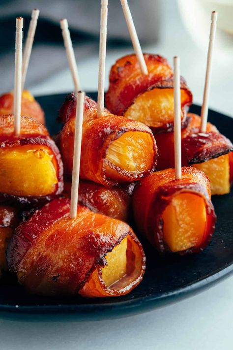 Bacon Wrapped Pineapple Appetizers, Pineapple Appetizers, Bacon Wrapped Pineapple, Bacon Wrapped Appetizers, Pineapple Delight, Bacon Wrapped Scallops, Bacon Wrapped Shrimp, Brown Sugar Bacon, Asparagus Bacon