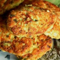 Chicken Patty Recipes, Chicken Croquettes, Chicken Cake, Chicken Burgers Recipe, Ground Chicken Recipes, Patties Recipe, Chicken Patties, Best Chicken, Canned Chicken