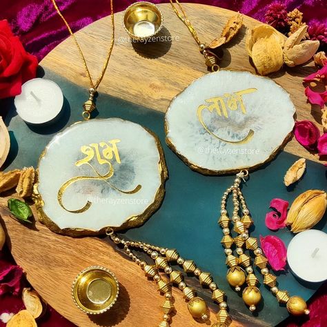 Resin Items For Diwali, Shubh Labh Resin Art, Diwali Resin Art, Resin Diwali Ideas, Resin Shubh Labh, Diwali Resin Gifts, Resin Diwali Decor, Ganpati Frame, Resin Agate