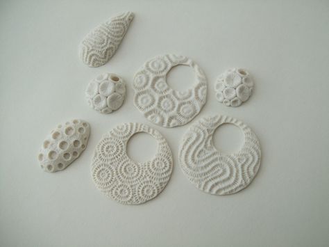 https://flic.kr/p/bxYBqW | white porcelain coral pendants | unglazed porcelain Cold Porcelain Jewelry, Fimo Art, Cold Porcelain Clay, Homemade Clay, Ceramic Jewellery, Organic Ceramics, Polymer Clay Ornaments, Porcelain Earrings, Polymer Clay Christmas