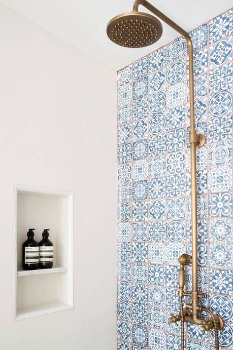 Interior Design Jobs, Cute Dorm Rooms, Design Blogs, Bathroom Shower Tile, Bathroom Redo, Diy Bathroom Decor, Celebrity Houses, Diy Bathroom, Shower Tile