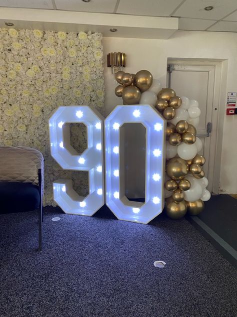 Gold and White balloon garland for 90th birthday celebration 90th Birthday Party Theme, White Balloon Garland, 90th Birthday Party, White Garland, 90's Birthday Party, White Balloons, 90th Birthday, Balloon Garland, Birthday Party Themes