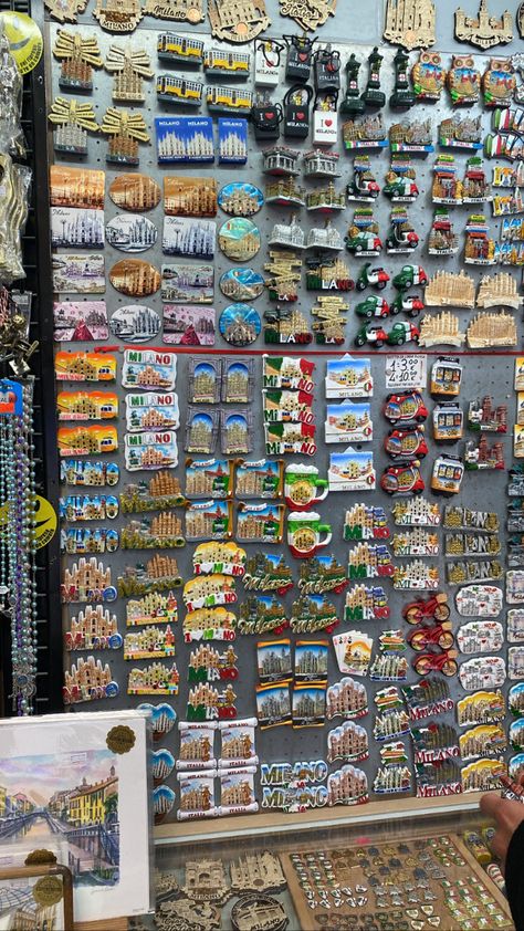 Souvenir Display, My Goal In Life, Just For Fun, Photo Dump, Pinterest Likes, Italy, Travel, Pins, Quick Saves