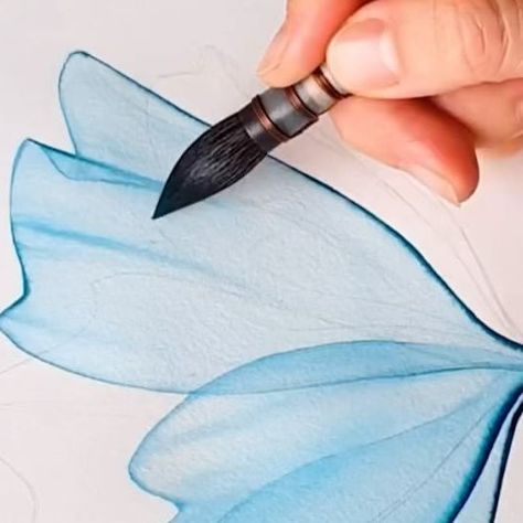 WATERCOLOR DAILY ⭐ online art gallery on Instagram: "Transparent watercolor flower by @akvarell_design 🩵" Transparent Watercolor Flowers, Transparent Watercolor, Art Tutorials Watercolor, Transparent Flowers, Art Attack, Watercolor Flower Art, December 8, Color Painting, Watercolour Art