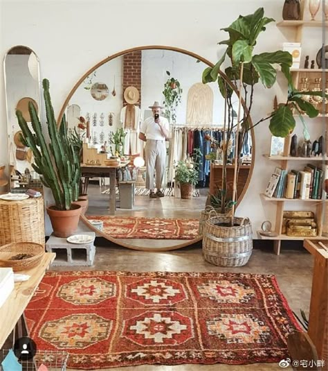 Vstupná Hala, Unique Mirror, Interior Boho, Bohemian Interior Design, Warm Home Decor, Bohemian Room, Decor Ikea, Hygge Decor, Mirror Design