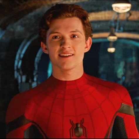 Spier Man, Spiderman Mcu, Peter Spiderman, Tom Peters, Marvel Comics Superheroes, Spiderman 3, Tom Holland Peter Parker, Tom Holland Spiderman, Far From Home