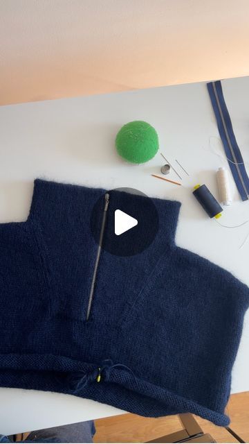 Bart Smet on Instagram: "Inserting a zipper into your knitwear doesn’t have to be intimidating! 🧶 Here’s a behind-the-scenes look at how I add a zipper to my hand-knitted sweaters, plus a few tips to keep everything smooth and secure. From aligning edges to avoiding puckering, these tricks will give your sweaters a professional finish. 💡

Follow @bart.knits for more knitting tips, tutorials, and modern menswear knitting inspiration.

#menwhoknit #knitting #knit #zippersweater #knittingtechniques #knittinginspiration #giazippergenser #knittingtutorial #handmade" Modern Menswear, Knitting Tips, Zippered Sweater, Hand Knitted Sweaters, Knitting Tutorial, Knitting Techniques, Knitting Inspiration, Sewing Techniques, Hand Knitting