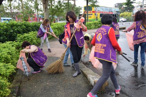 Yilan County Qi Hua #LionsClub (Republic of China) organized an environment volunteer activity Environmental Projects, Life Drawing Model, Volunteer Activities, Drawing Model, People Working Together, Kids Worksheets, Kids Worksheets Preschool, Worksheets Preschool, Model Drawing