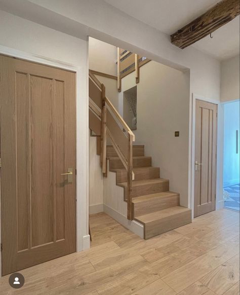 Bungalow Staircase, Bungalow Hallway, Bungalow Hallway Ideas, Stairs And Hallway Ideas, Staircase Ideas, Hallway Flooring, Bungalow Design, Dream Apartment, House Remodel