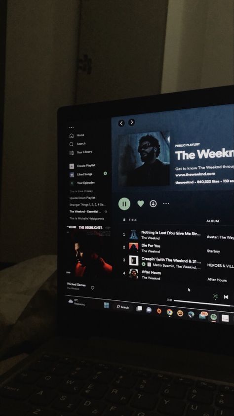 You Know Me The Weeknd, Songs In Laptop, Laptop Music Snap, Laptop Aesthetic Snap, Laptop Spotify Aesthetic, Laptop Music Aesthetic, Laptop Song, Spotify Laptop, Movie On Laptop