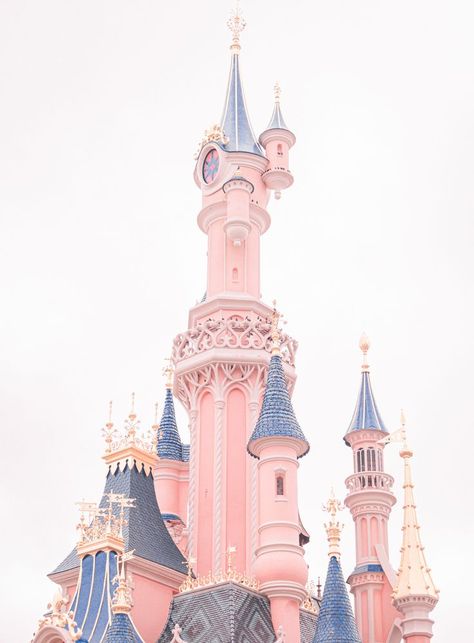 princess in pink, pink aesthetic, pink mood, pink moodboard Disneyland Paris Christmas, Paris Christmas, Pink Castle, Disney Fairies, Disney Aesthetic, Christmas 2016, Disneyland Paris, Pink Aesthetic, Pink Roses