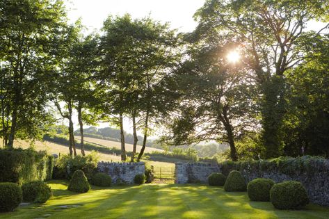 English Farm, Radiators Modern, Stone Tower, Topiary Garden, British Country, English Country Style, House And Garden, The Home Edit, English Country Gardens