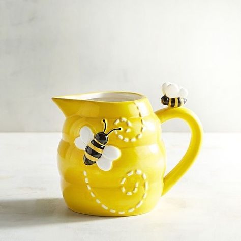 Bee Kitchen, Honey Pots, Honey Bee Decor, I Love Bees, Bee Inspired, Indoor Patio, Bee Decor, Bee Art, Indoor Patio Furniture