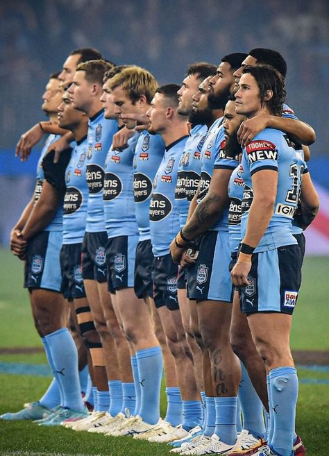 Rugby Art, Nsw Blues, Rugby Boys, Rugby Men, Nba Pictures, Rugby Players, Rugby League, Men In Uniform, Rugby