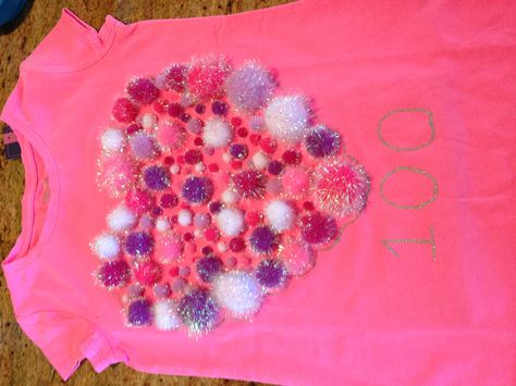 My version of a 100th Day shirt...Pom poms were preferred over the googly eyes.  :) 100th Day Shirt, 100 Day Shirt Ideas, Baby Doodle, Crafts Kindergarten, 100 Días De Clases, 100th Day Of School Crafts, 100 Day Of School Project, Homeschool Lessons, Doodle Bug