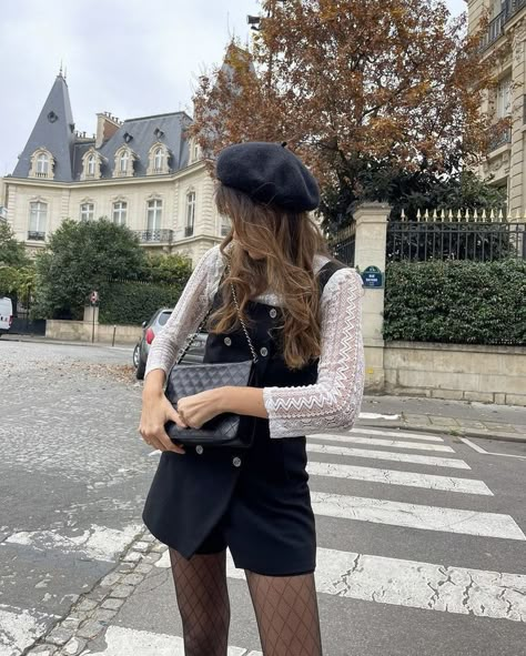 Feminine Overall Outfits, Emory Scott, Gossip Girl Outfits, Estilo Preppy, Paris Outfits, Old Money Style, Blair Waldorf, Old Money Aesthetic, French Girl