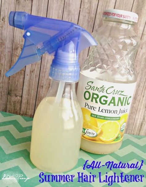 Be sure to check out this All Natural DIY Summer Hair Lightener Recipe that does not use peroxide or chemicals! Spray this recipe on your hair and sit in the sun! #lemonpeony #summer #hair #tips #hacks #tricks #light #lemon Hair Lightening Spray, Lighten Hair Naturally, Hair Lightener, Lighten Hair, Diy Easy Recipes, Lighter Hair, Natural Highlights, How To Lighten Hair, Diy Summer