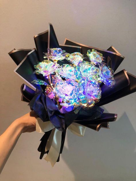 Cristal Flower, Unique Flower Bouquet, Rose Galaxy, Dr Visuals, Galaxy Flowers, Galaxy Rose, Galaxy Wedding, Crystal Bouquet, Diy Gift Set