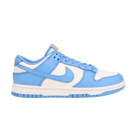 Nike Wmns Dunk Low 'Coast' Nike Shoes Low, Blue Nike Shoes, Preppy Closet, Wmns Dunk Low, North Carolina Tar Heels, Closet Goals, Nike Air Jordans, Jordan 13, Jordan 5