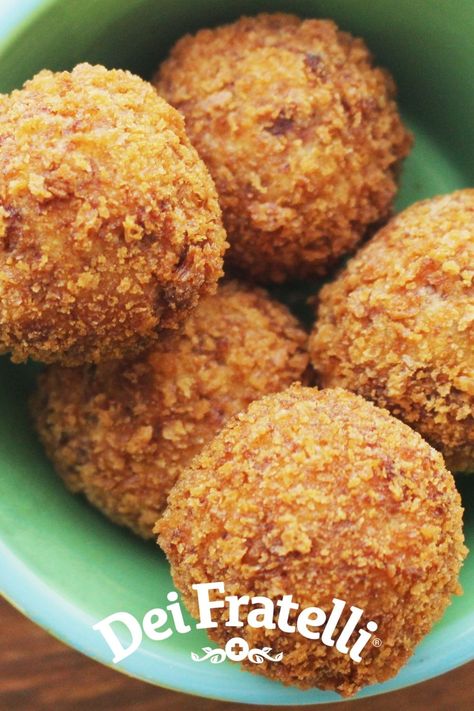 Recipe Image of our Sauerkraut Balls Sauerkraut Balls With Sausage, Recipes With Sourkraut, Sauerkraut Recipes Easy, Prok Chop, Sourkraut And Sausage, Sauerkraut Balls, Superbowl Recipes, Sausage Sauerkraut, Cream Cheese Ball