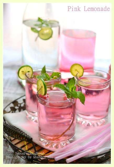 PINK LEMONADE Recipe | Spoon Fork And Food Cocktail Simple Syrup, Popular Summer Drinks, Pink Lemonade Recipes, Strawberry Snacks, Simple Syrup Cocktails, Indian Drinks, Iftar Recipes, Lemonade Drinks, Lower Belly