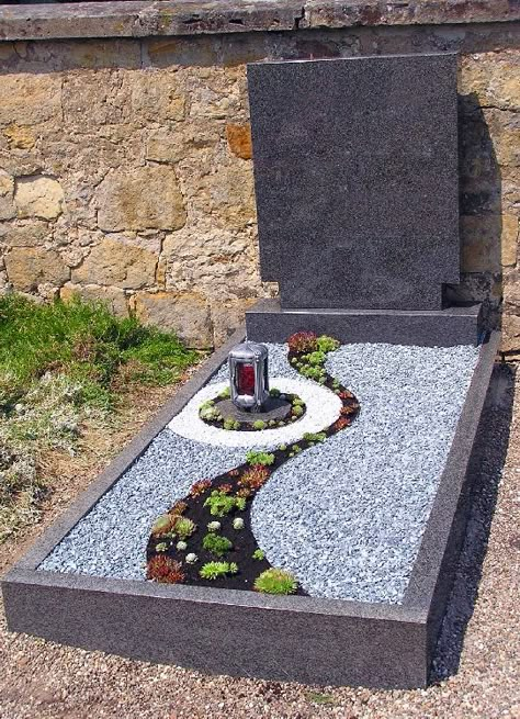 Gravesite Decorations, Cemetery Decorations, Grave Decorations, Cemetery Flowers, Garden Types, Soil Layers, Healthy Garden, Memorial Garden, Garden Care