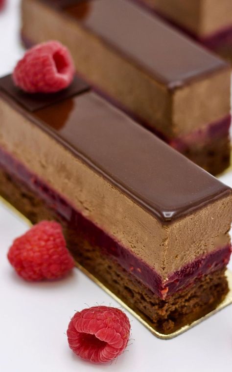 • Types of Entremets • History of Entremets • Early Entremets • Read More ... / #Food #Drink #Cooking #Recipes #Desserts Sugar Free Pastries, French Desserts Easy, Entremet Recipe, Gourmet Pastries, Peanut Butter No Bake, Making Cakes, Chocolate Mousse Recipe, Types Of Desserts, Coconut Desserts