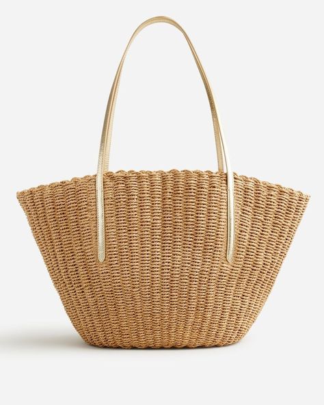 Como Woven Straw Tote Cute Beach Bags, The Group Chat, Straw Beach Tote, Best Beach Bag, Beach Totes, Straw Tote, Beach Bags, Beach Tote Bags, Beach Tote