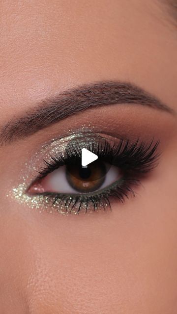 Smokey Eyeshadow, Smokey Eye Makeup Tutorial, Easy Makeup Tutorial, Evening Makeup, Shimmer Eyeshadow, Liquid Eyeshadow, Eye Pencil, Makeup Tutorials, Smokey Eye Makeup