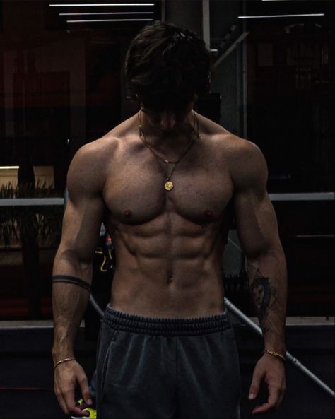 Fitness Studio Training, Latihan Dada, Gym Boy, Men Abs, Gym Guys, Gym Photos, Trening Fitness, Abs And Cardio Workout, Fitness Inspiration Body