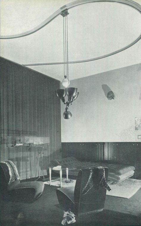 Mollino's Casa Miller An interior design by Carlo Mollino from 1938 was defined at the time as largely decorative and elegantly self-indulgent. Interior Art Deco, Carlo Mollino, Robin Day, Miller Homes, Glass Furniture, Vintage Interiors, Interior Deco, White Party, Art Deco Interior