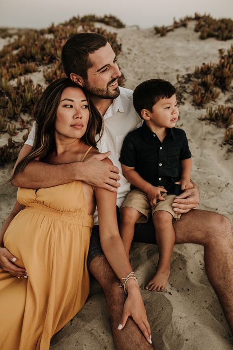 Beach Family Photos Maternity, Second Maternity Photoshoot, Beach Maternity Family Shoot, Second Maternity Photography Ideas, Family Beach Pictures Maternity, Beach Family Photography Poses, Maternity Photo Shoot Ideas Beach Family, Family Photo Beach Poses, Family Photoshoot At The Beach