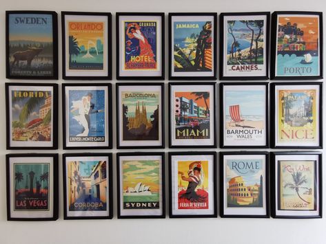 I have always wanted to create a feature wall of postcards from my travels, and this is perfect for my downstairs toilet! Postcard Gallery Wall, Postcard Bedroom Decor, Vintage Postcard Display Ideas Wall Art, Travel Poster Gallery Wall, Pantone Postcards Wall, Travel Bedroom, Postcard Wall, Postcard Display, Travel Themed Room