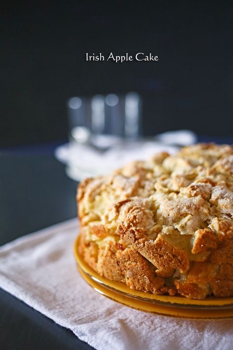 Hard Sauce, Irish Apple Cake, Irish Cooking, Apple Cakes, Sweet Easy, Bolo Fit, Irish Food, Recipe Sweet, Irish Eyes