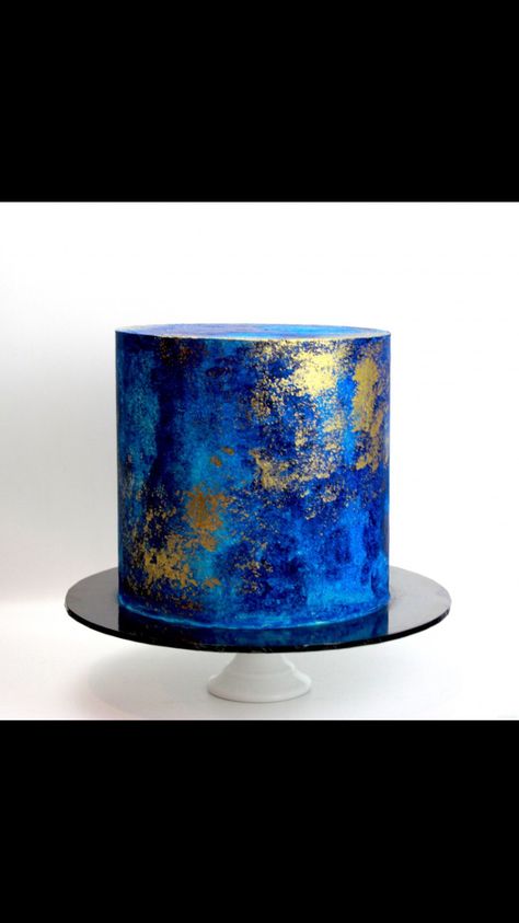 Royal Blue And Gold Cake Birthday, Blue And Gold Cake Birthday, Royal Blue And Gold Cake, Gold Cake Birthday, Blue And Gold Cake, Fruit And Vegetable Carving, Vegetable Carving, Gold Cake, Royal Blue And Gold