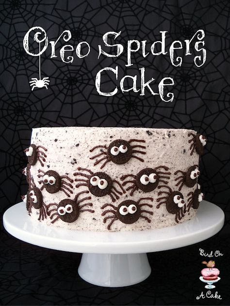 Oreo Spiders, Cute Halloween Cakes, Scary Halloween Cakes, Halloween Cakes Easy, Halloween Cake Recipes, Halloween Pumpkin Cake, Halloween Torte, Chocolate Buttercream Recipe, Spider Cake