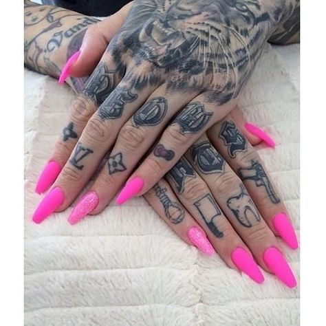 Nails And Tattoos, Jeffree Star Tattoos, Star Tattoo On Wrist, Star Tattoos For Men, Future Nails, Barbie Pink Nails, Faux Nails, Finger Tats, Knuckle Tattoos