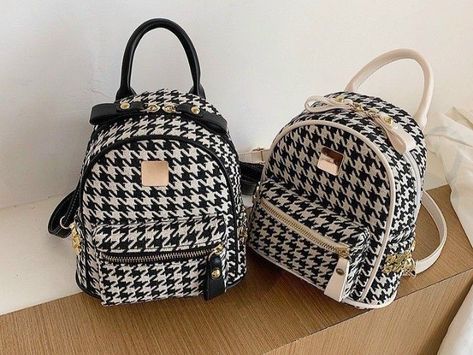 Ransel Mini, Checkered Fashion, Tas Lv, Cute Mini Backpacks, Stylish School Bags, Mini Mochila, Women's Backpack, Girly Bags, Stylish Backpacks